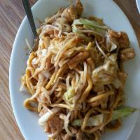 Tomato Beef Chow Mein · 