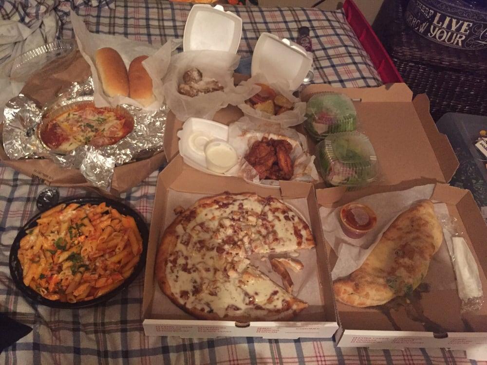 Tony's Pizzeria · Wraps · American · Calzones · Dinner · Sandwiches · Pasta · Pizza · Salads · Italian