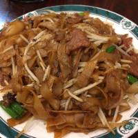 Beef Chow Fun W/ Soy Sauce (dry Style) / · 