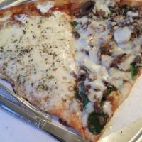 Spinach Mushroom Pizza · 