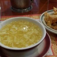 2a. Wonton Egg Drop Soup · Served with fried noodles.