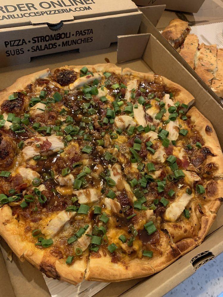 Carlucci's Pizzeria · Pizza