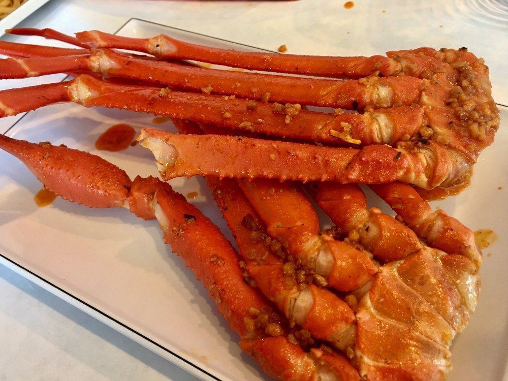 Snow Crab Legs · Price is per pound! Tossed in a bag with your choice of seasoning and spice level. Includes 1 corn