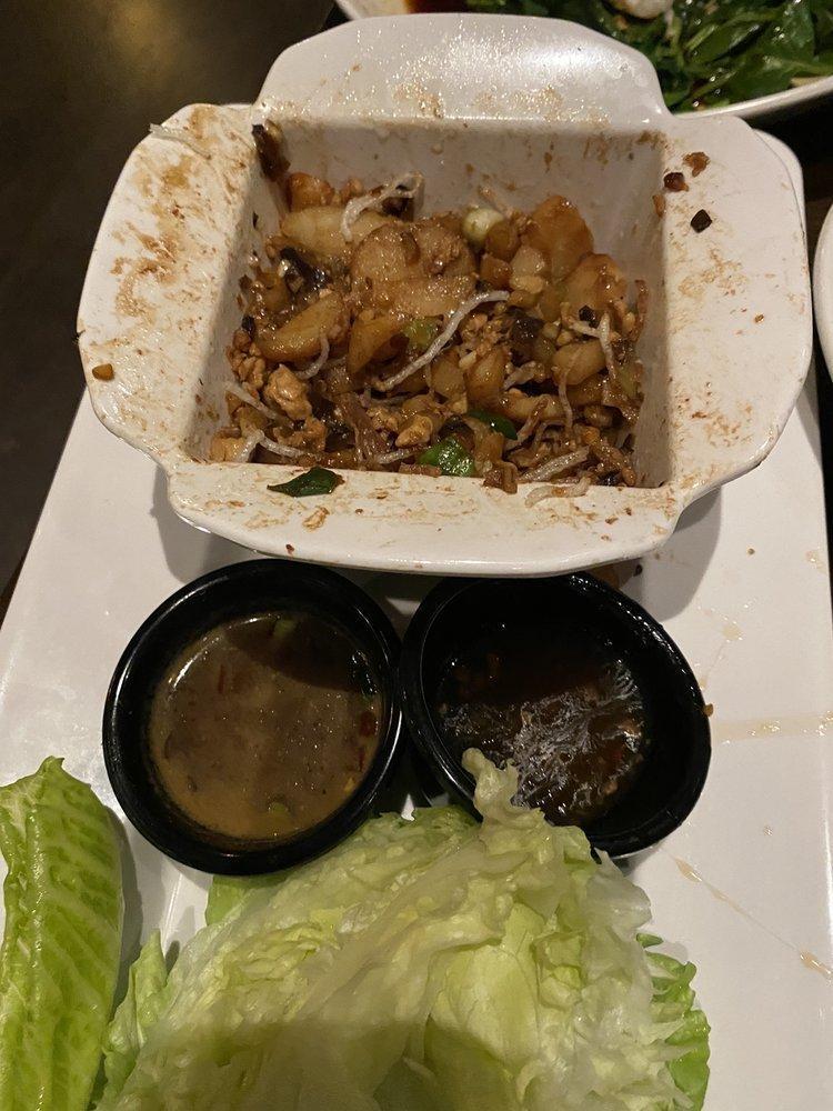 Chicken Lettuce Wrap · Mushrooms, green onions, water chestnuts, crispy rice sticks, lettuce cups
