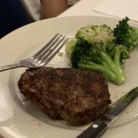 Broiled Filet Mignon · 