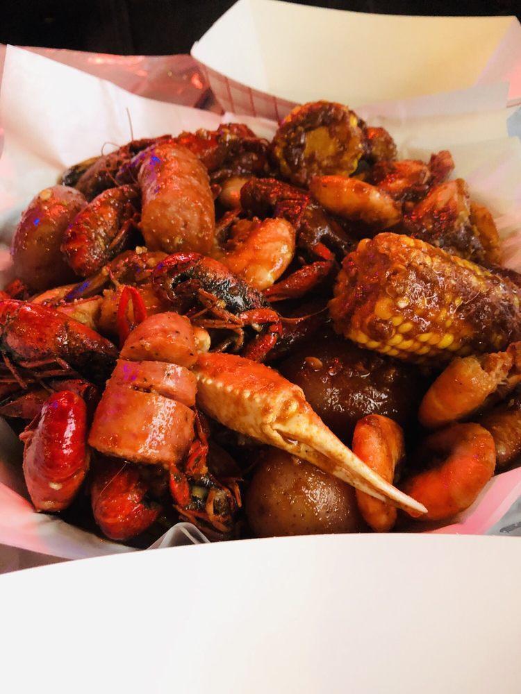 Red Claws Crab Shack · Cajun/Creole · Seafood · Bars