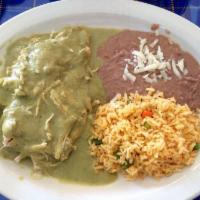 Mole Verde · Chicken breast in green mole sauce served with corn or flour tortilla. Pechuga de pollo en s...