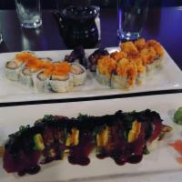 Dragon Roll Specialty Sushi · 