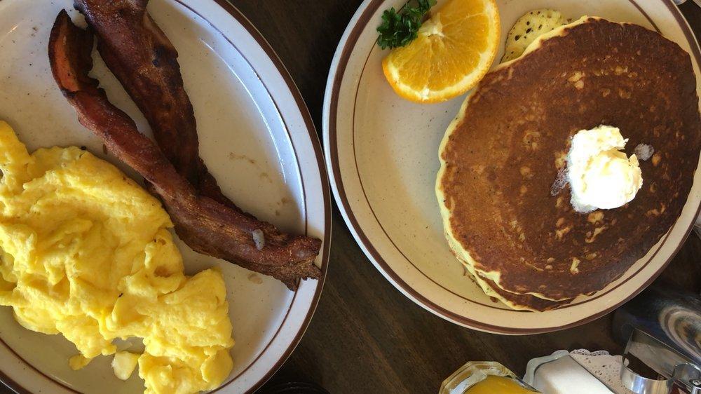 Linda's Seabreeze Cafe · Breakfast & Brunch · American