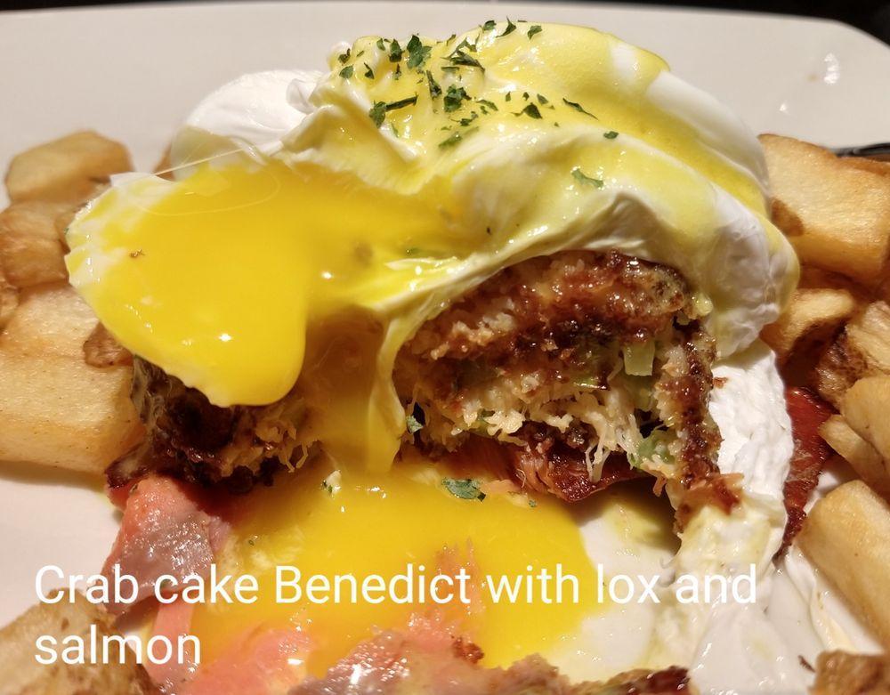 Crab Cake Benedict · 
