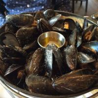 Iron Skillet Mussels · 