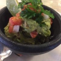 Fresh Guacamole Salad · 