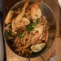 Crispy Egg Noodle Pad Thai with Chicken · 
