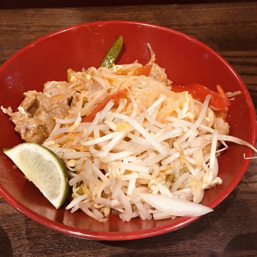 Red Bowl · Sushi · Sushi Bars · Asian Fusion · Japanese · Soup · Thai · Noodles · Salads