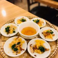 Banh Beo Tom Tuoi - Steamed Rice Flour Cake · 