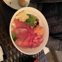 Maguro Luxury Don · Tuna, seared tuna, tuna chunk, and spicy tuna.