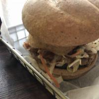 Guacamole Vegan Burger · Whole wheat bun, guacamole, jalapenos, lettuce, tomato and red onion. Spicy. Vegan. Gluten f...