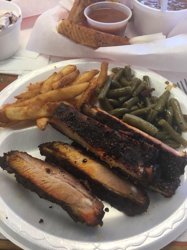 Chief's BBQ · Barbeque · American