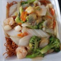 Seafood Crispy Noodles · 