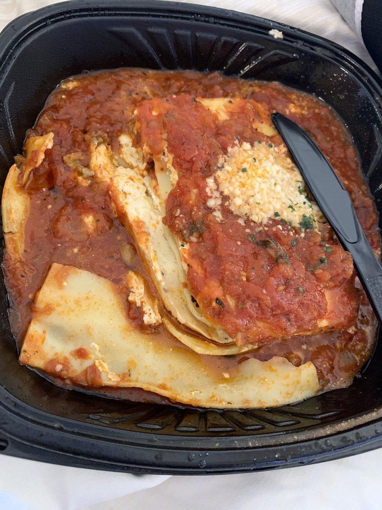 Homemade Lasagna · Served with freshly baked bread.