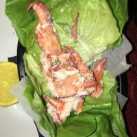 Fresh Maine Lobster Roll · 