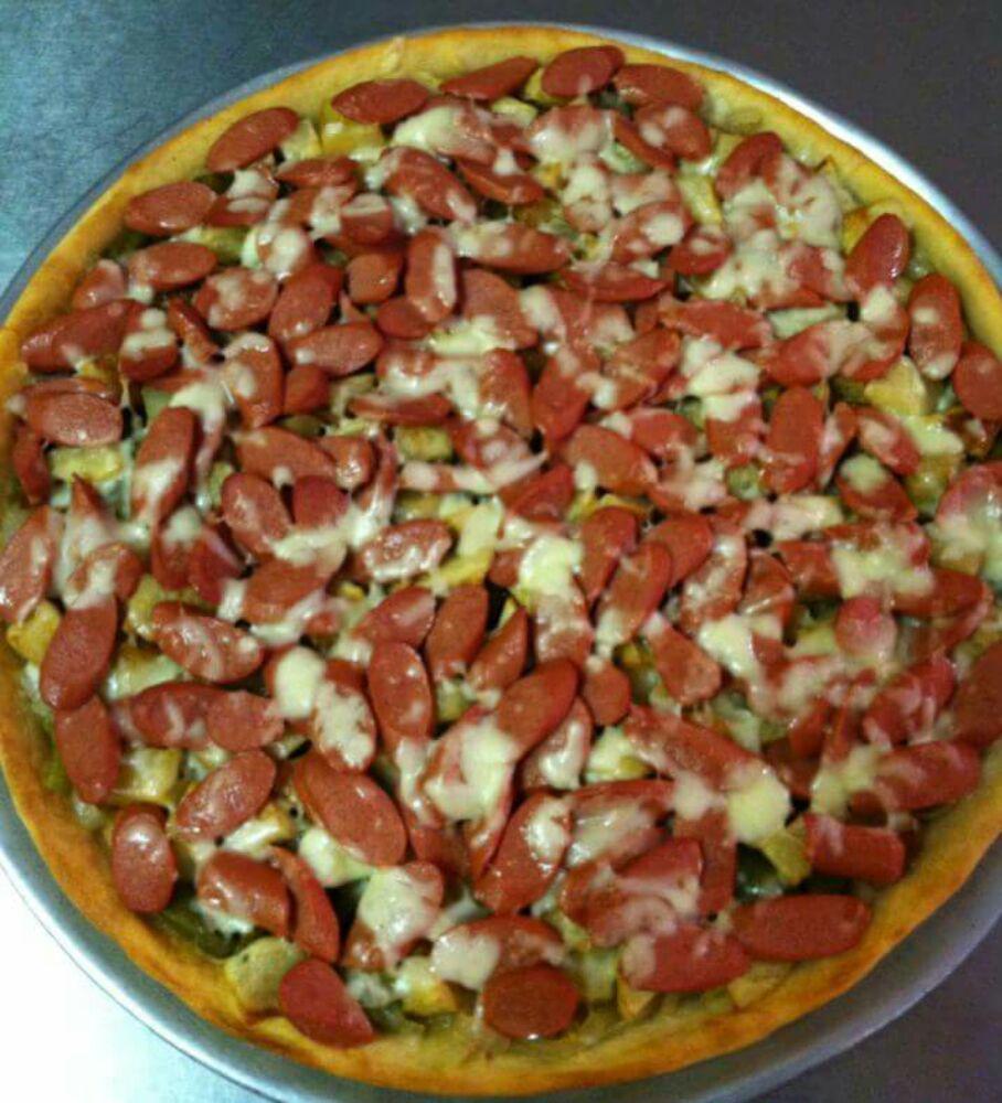 Italian Hot Dog Pizza · 