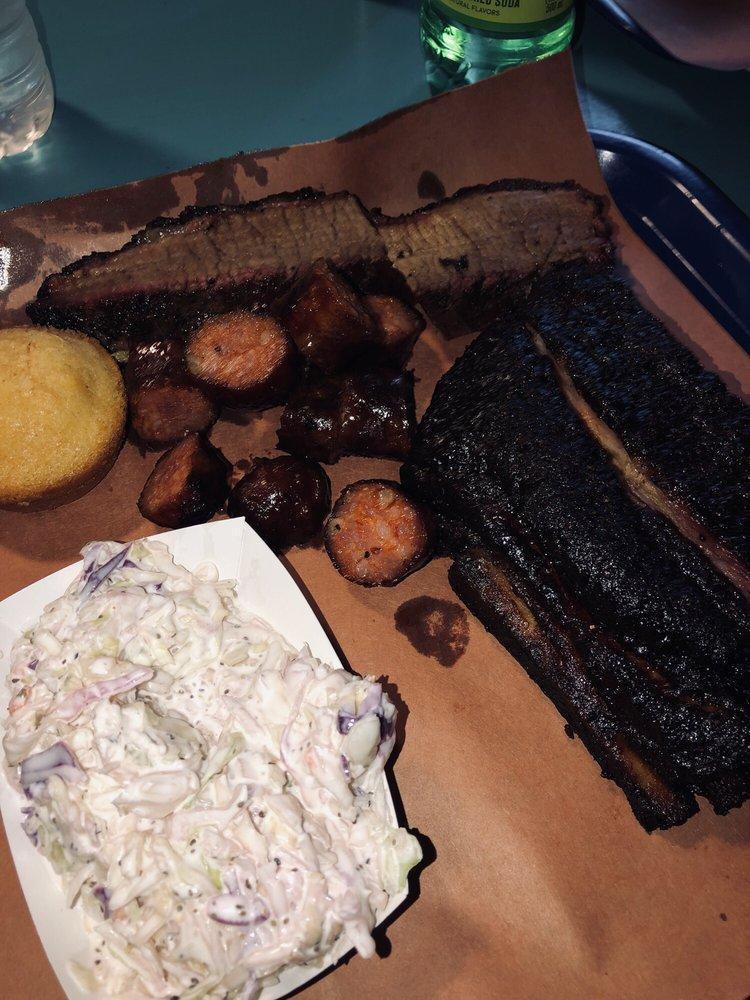 Dave's BBQ · Barbeque