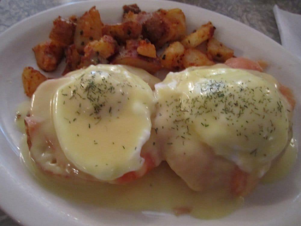 Brickway Benedict · 2 poached eggs on an English muffin layered with smoked salmon and dill Hollandaise sauce.