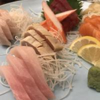 Sashimi B - Assorted Sliced Raw Fish · 