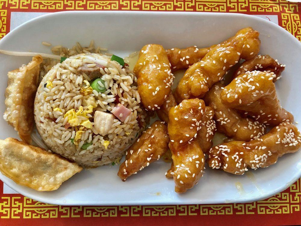 Honey and Garlic Chicken Lunch · Served with a side and steamed/special fried rice.
No substitution.