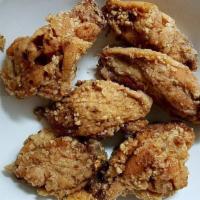 8 Fried Chicken Wings · 