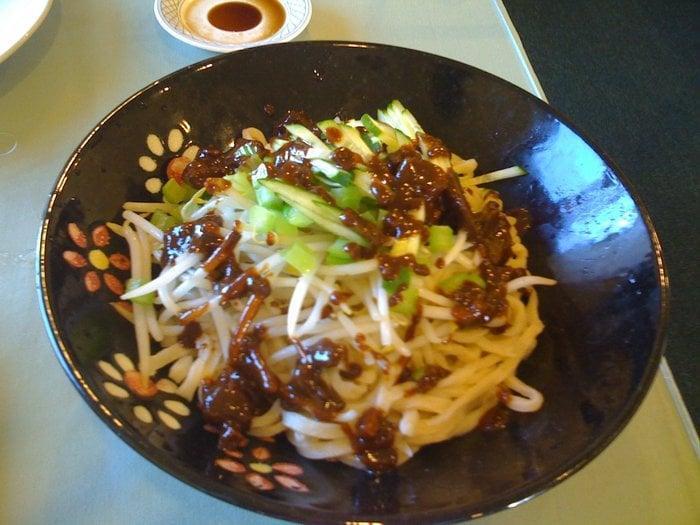 Beijing Style Noodles with Brown Paste · 