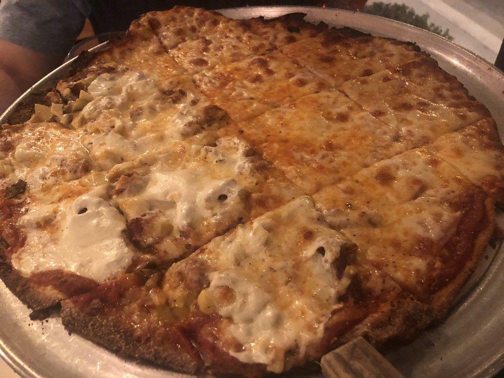Numero One Uno Chicago Thin Crust Pizza · 