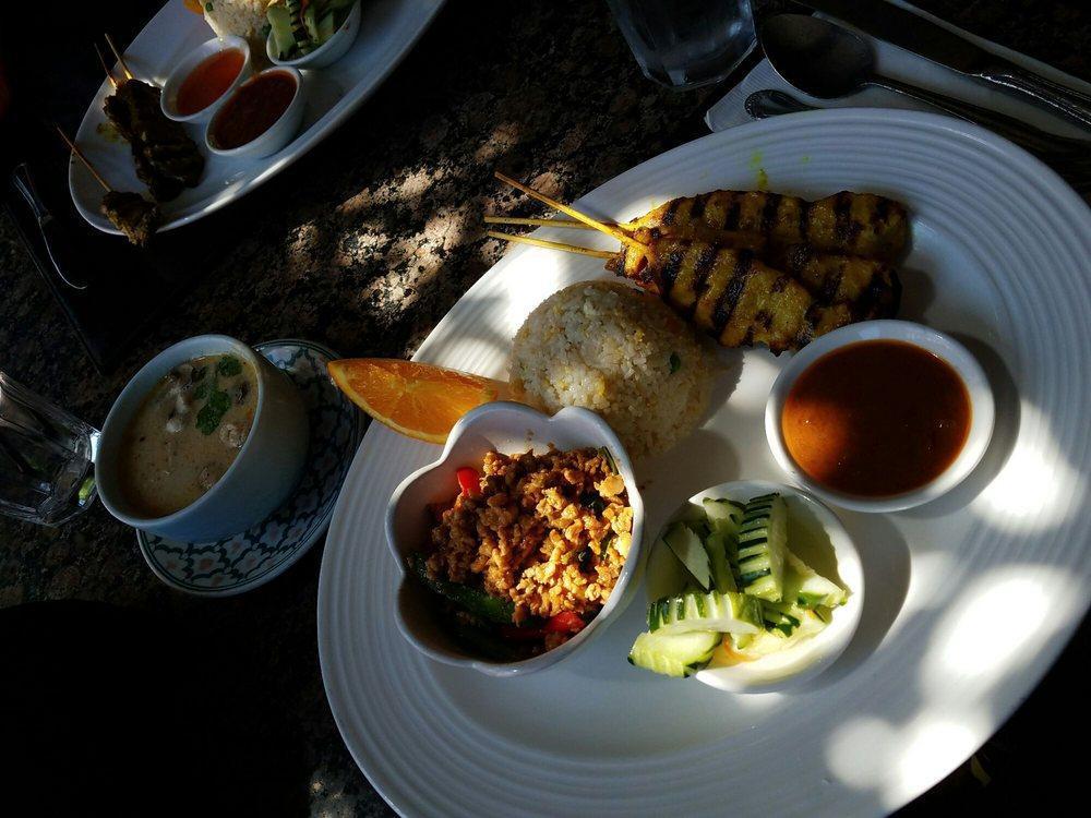 Manora's Thai Cuisine · Bars · Healthy · Dinner · Asian · Thai