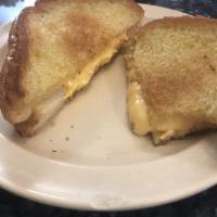 Grilled Pimento Cheese Sandwich · 
