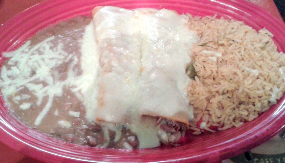 A Sour Cream Chicken Enchilada and Chicken Taco Lunch · 