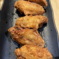 Salt and Pepper Chicken Wings · 
