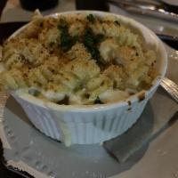 Truffle Mac and Jeez · Macaroni with a blend of truffle, cheeses and seasonings to make it creamy, crunchy and deli...