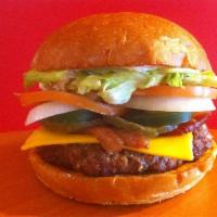 Montgomery Burger · Mayo & Mustard,lettuce,tomatoes,pickles,Onions,Jalapeños & American Cheese 