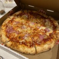 Hawaiian Pizza · Tomato sauce, pineapple, ham, mozzarella.