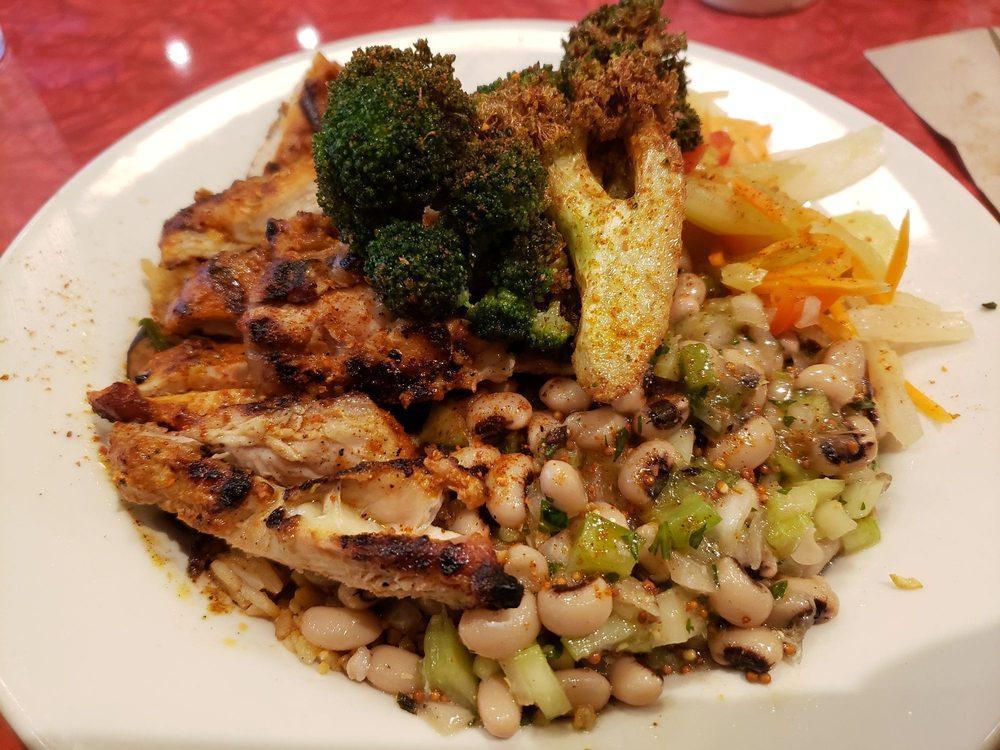 Big's Veggie Bowl · Vegan Dirty Rice with Smoked Mushrooms, Chorizo Style Cauliflower, Fried Broccoli, Black Eyed Pea Salad & Fresno Sauce
Add a Fried Egg For 1.50         
Add Grilled or Fried Chicken For 5.00