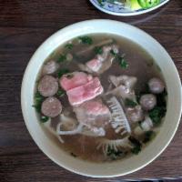 House Deluxe Pho · 