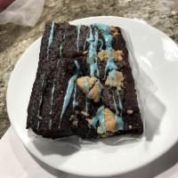 Cookie Monster Brownie Cake · 