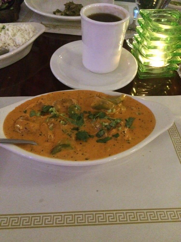 Malai Kofta · Mixed vegetable balls, cooked in a creamy garlic tomato base sauce with crispy onion and bell pepper cubes.