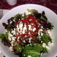 Saporita · Spring mix, portobella mushrooms, roasted red peppers, goat cheese, extra virgin olive oil a...