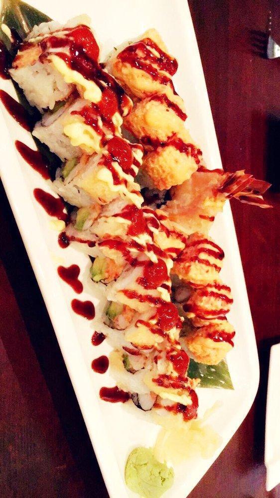 8 Piece Cooked Rocky Ii Roll · 