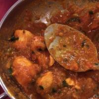 Chicken Jalfrezi · Delicately cut pieces of chicken sauteed with tomatoes, bell peppers and onions. 16oz contai...