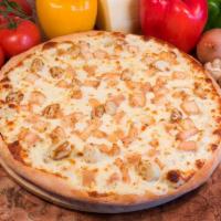 Garlic Chicken Alfredo Pizza · 
