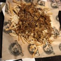 Poutine · French fries, mozzarella cheese, shredded chicken and brown gravy with shredded roasted chic...