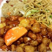 Sweet and Sour Chicken Combo Plate · 